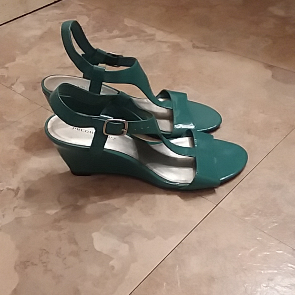 Teal Wedged Heels with Open Toe Size 7